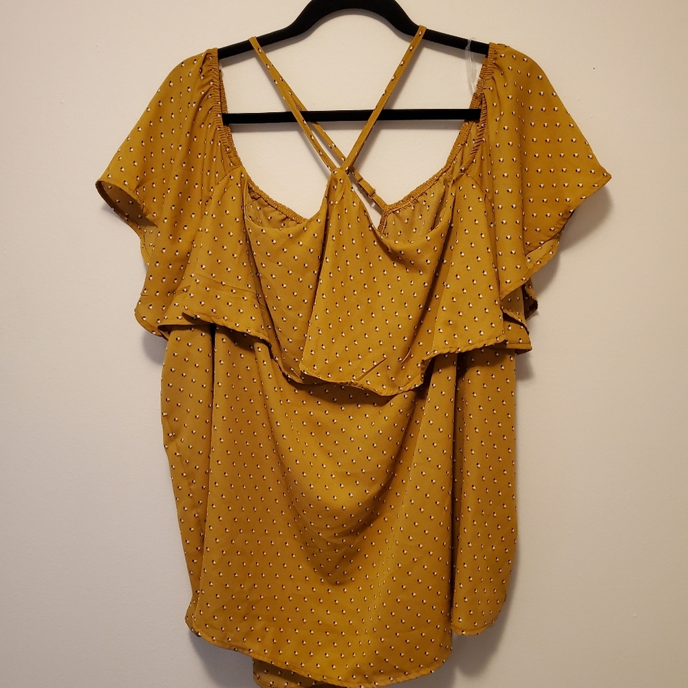Cold shoulder top